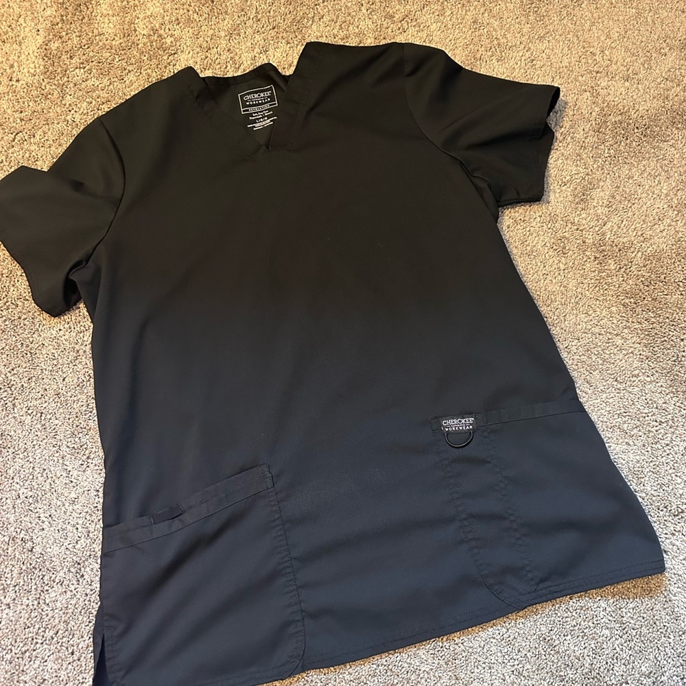 Cherokee scrub top
